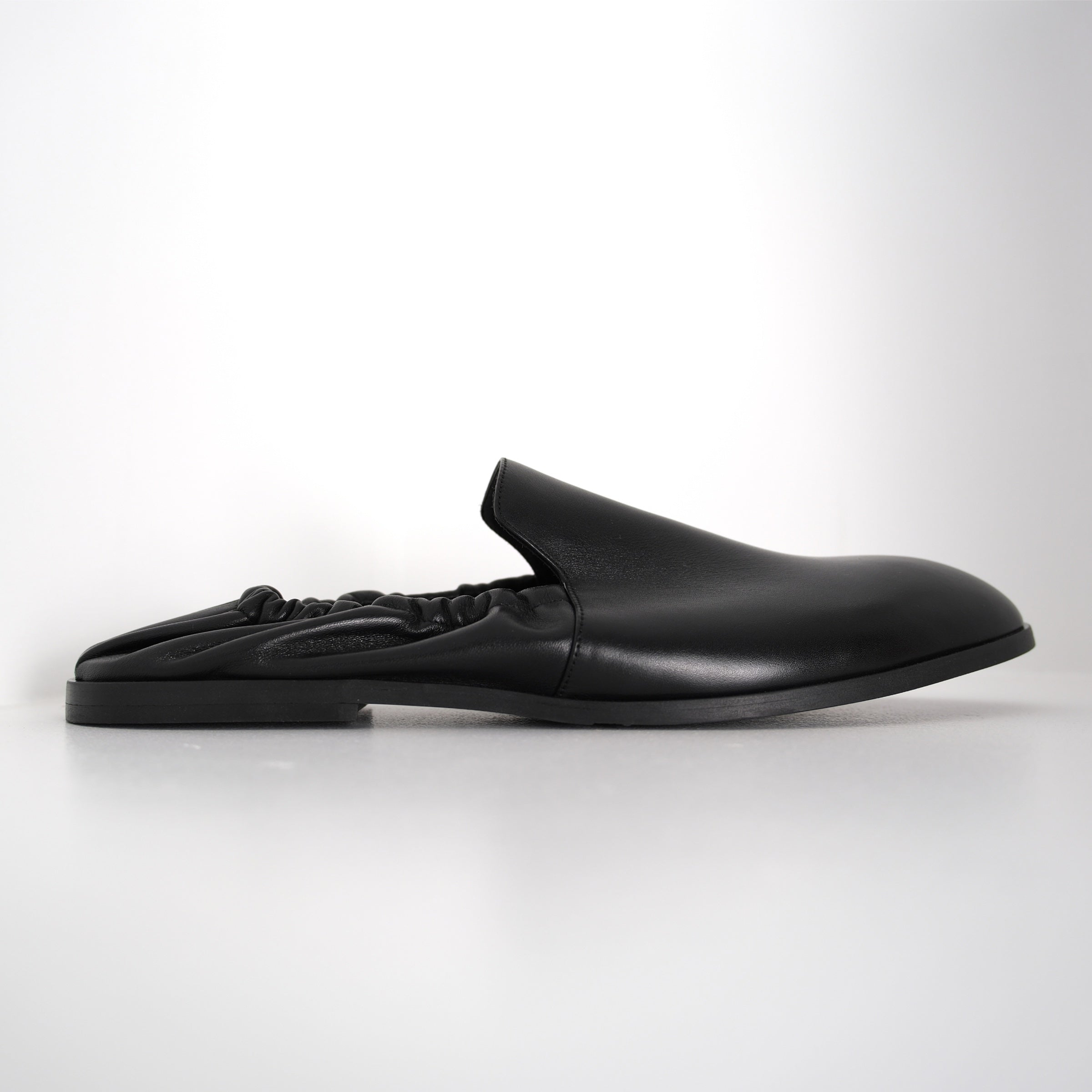 Nami Leather Mule in side profile